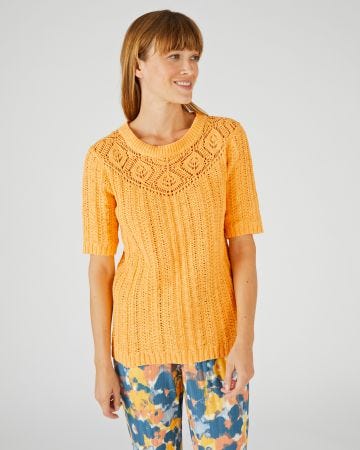 Pull effet crochet