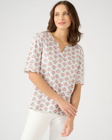 T-shirt imprimé détails brodés.