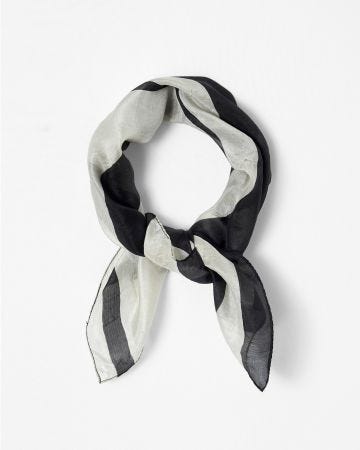 Foulard carré de soie