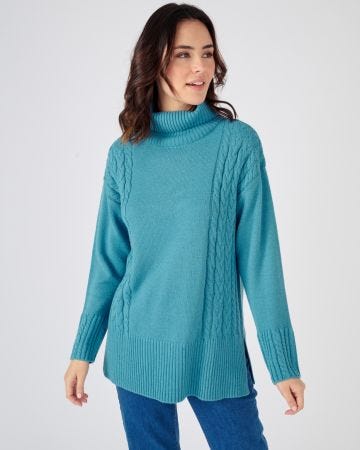 Pull col roulé à torsades