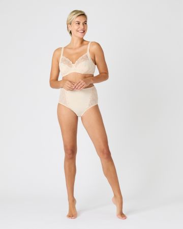 Soutien-gorge armatures brodé BELLA de Damart