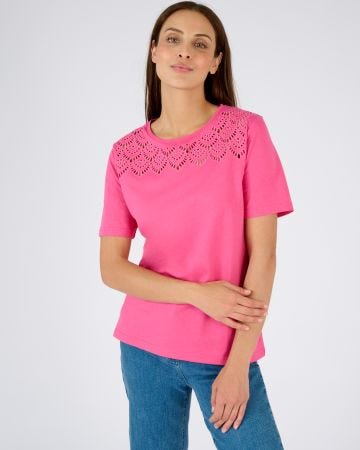 T-shirt broderies ajourées