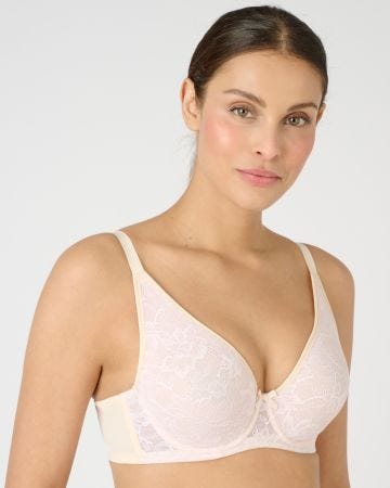 Soutien-gorge spacer galbant à armatures
