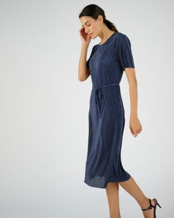 Robe à pois plissé permanent