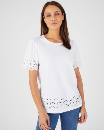 T-shirt brodé ajouré