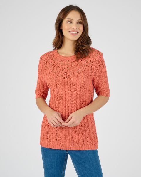 Pull effet crochet