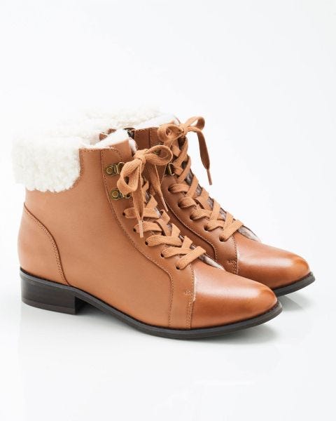 Boots à lacets fourrées