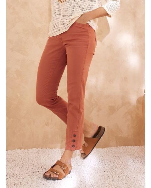 Pantalon 7/8ème boutons bas de jambes