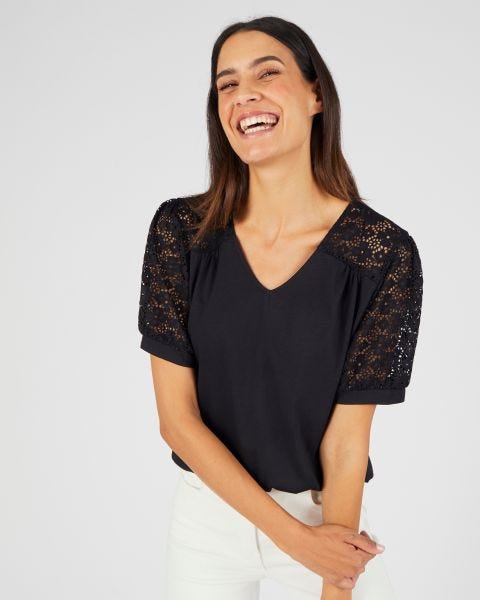 T-shirt détails macramé