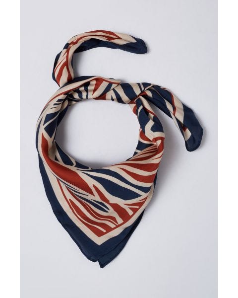 Foulard pure viscose motif feuillage
