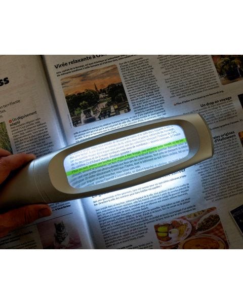 Loupe lumineuse avec guide lecture