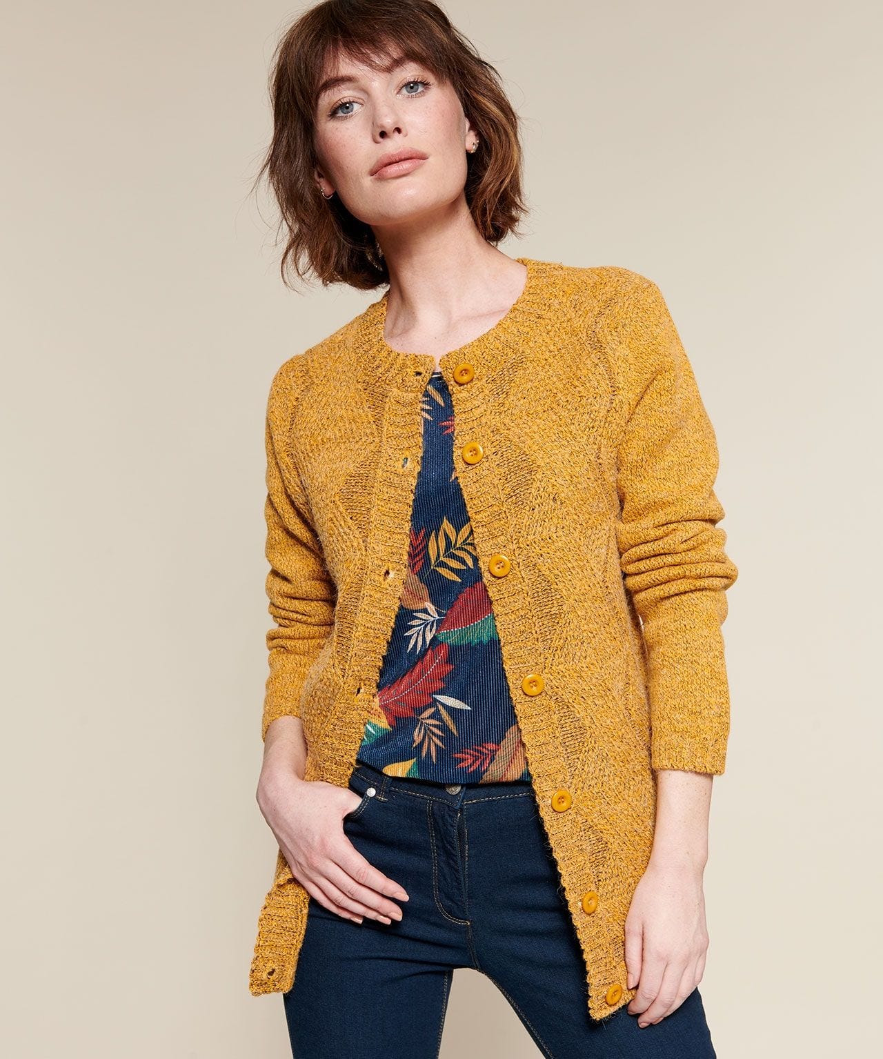 Gris FEMME Cardigan En Tricot Boutonné à Col Rond Et Coupe Régulière