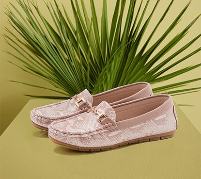 mocassins
