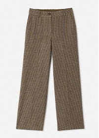 Pantalon large motif pied <br>de poule, 79,99€ 20260902_Nouvelle_Collection_LookBook_45